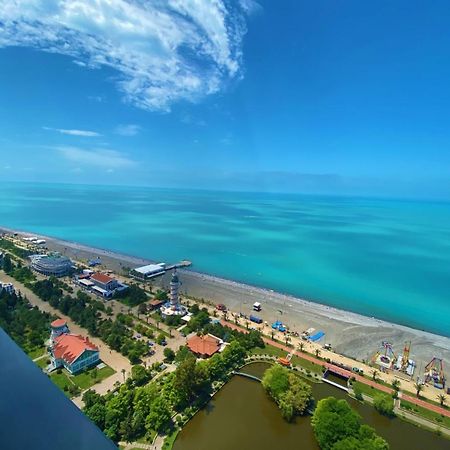 Orbi City Batumi Sea View Aparthotel Экстерьер фото