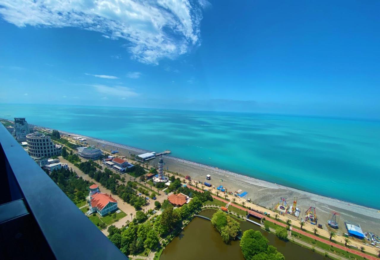 Orbi City Batumi Sea View Aparthotel Экстерьер фото